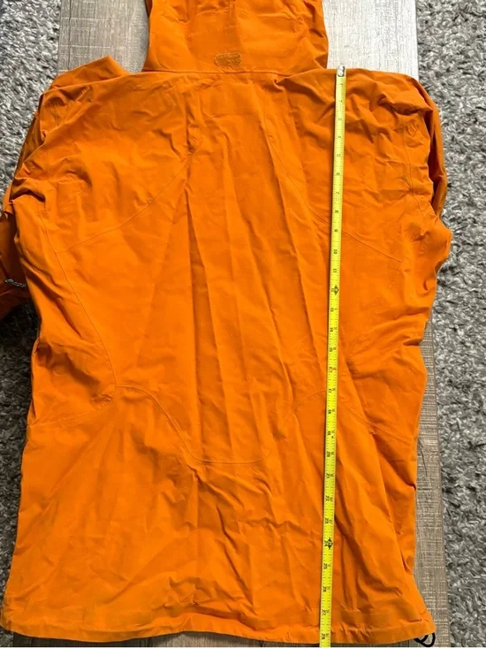 Mountain Hardware Gore-Tex Pro Shell Jacket - Picture 10 of 12
